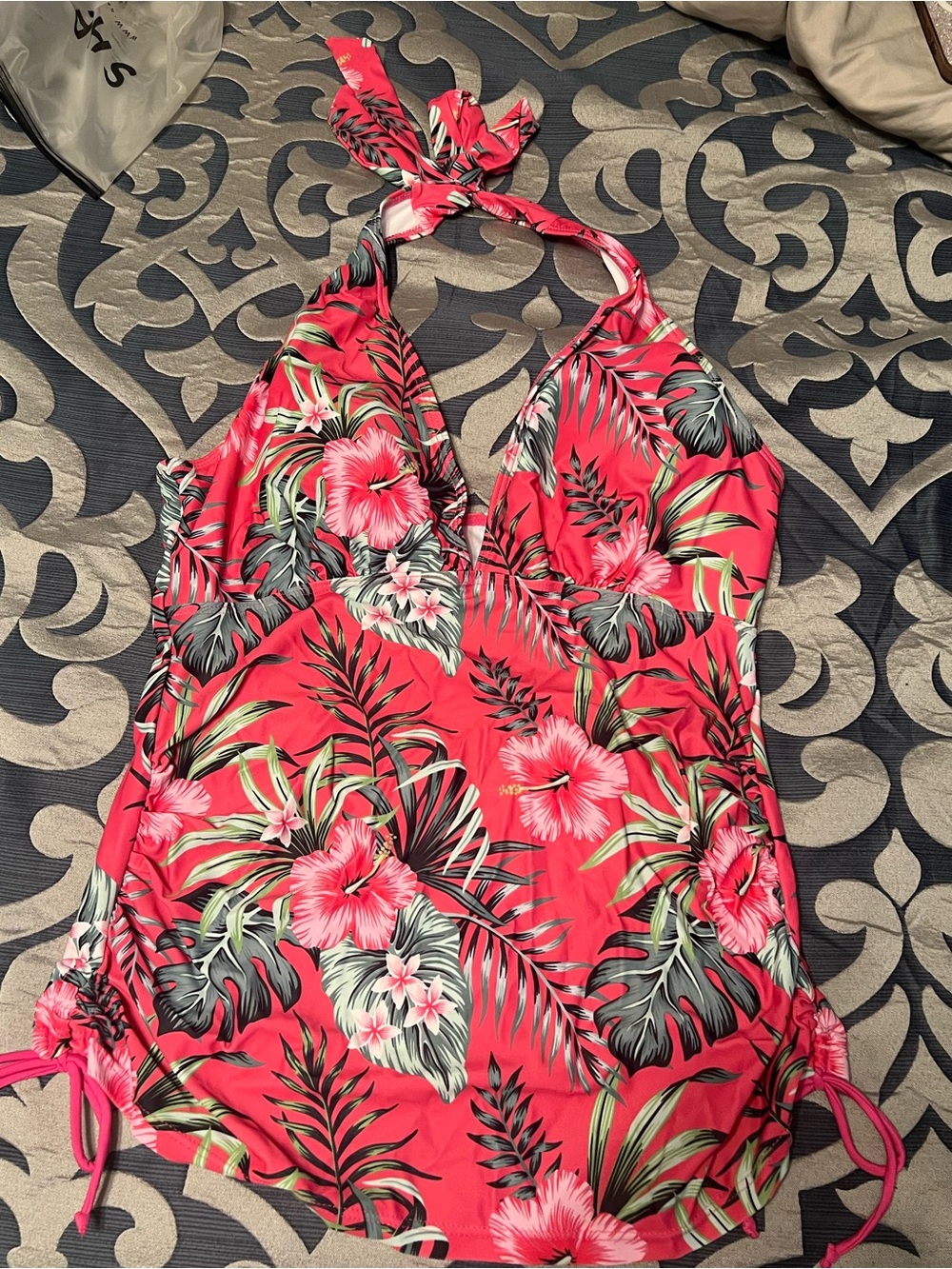 Women’s halter Swimsuit in Red Tropical with bottoms, size XL